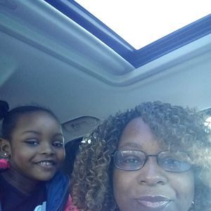 Meet your Posher, Carla